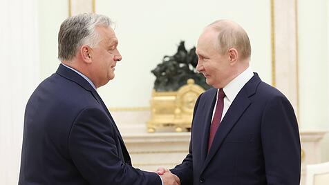 Ungarns Premierminister Viktor Orb&aacute;n bei Wladimir Putin