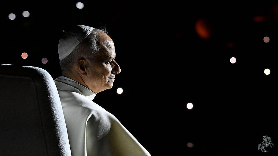 Papst Leo beim Treffen mit der Jugend am Maronitischen Patriarchat von Antiochien in Bkerk&eacute;