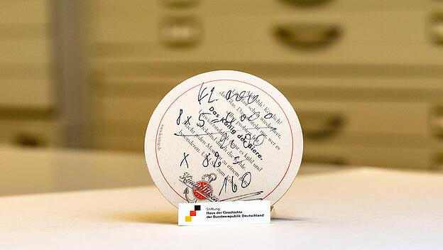 Friedrich Merz Bierdeckel im Haus de Geschichte Bonn