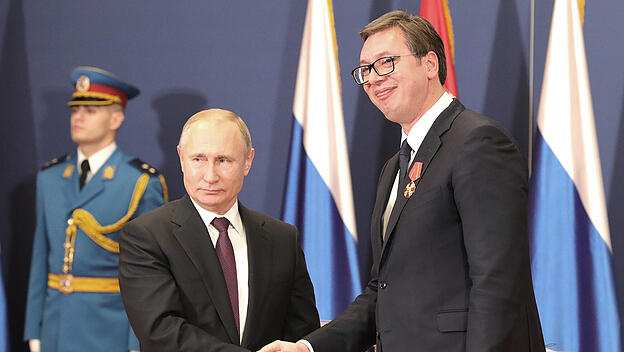 Russlands Präsident Putin besucht Serbien