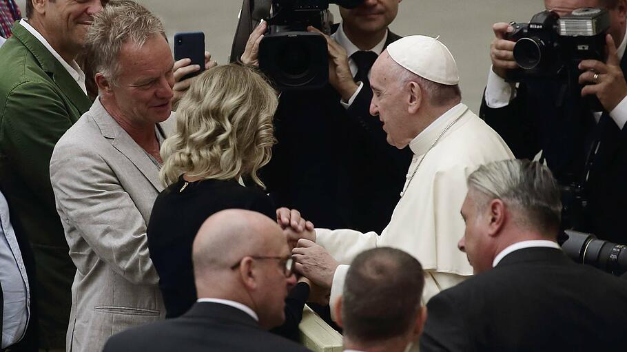 Sting bei Papst Franziskus