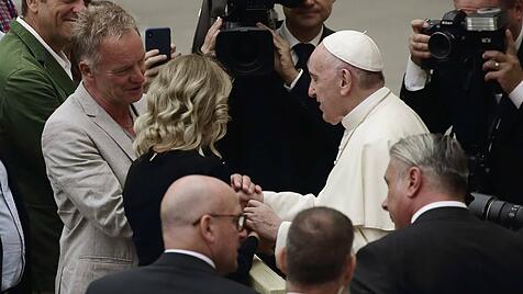 Sting bei Papst Franziskus