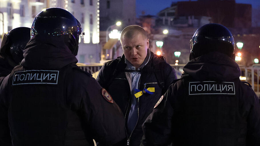Moskau: Festnahmen bei Demo gegen Militäreinsatz in der Ukraine