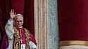 Papst Leo XIV. auf dem Balkon des Petersdoms