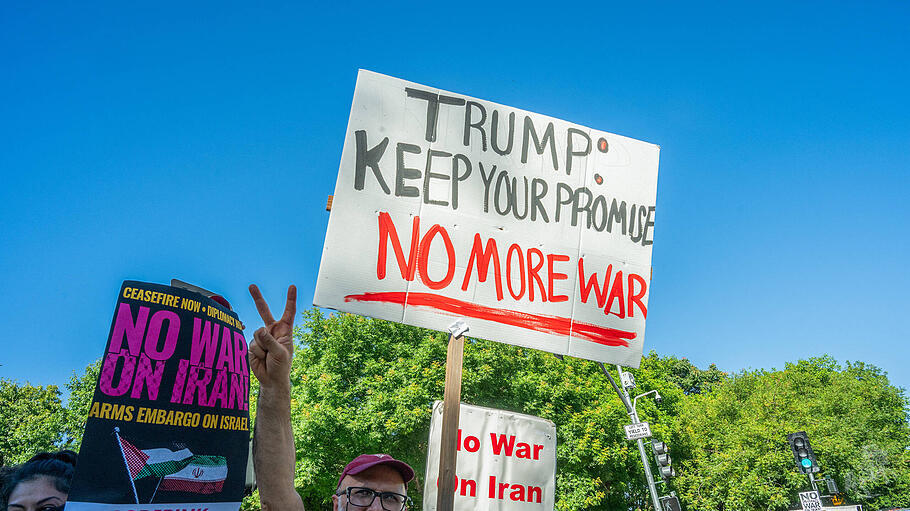 Proteste gegen US-Militäreinsatz im Iran