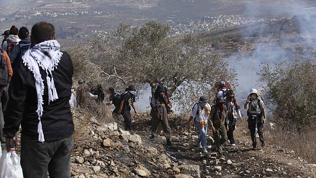 Pal&auml;stinenser protestieren gegen Siedlungspl&auml;ne