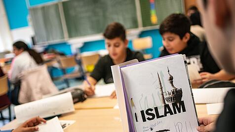 Frankfurt: Islamischer Religionsunterricht in der siebten Jahrgangsstufe