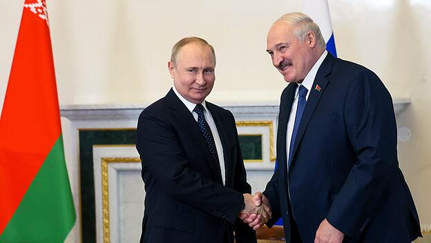 Lukaschenko an der Seite von Putin