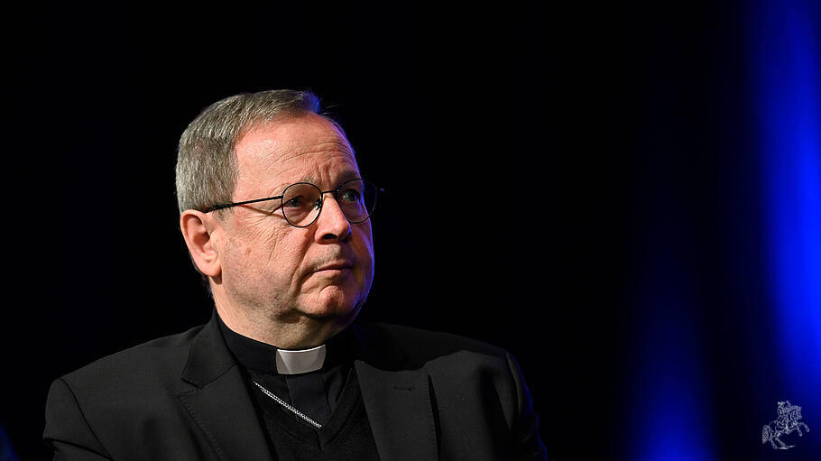 Bischof Georg Bätzing auf einer EKD-Synodentagung