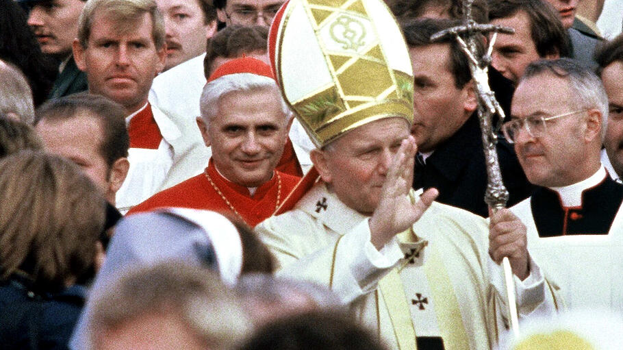 Papst Johannes Paul II. und Kardinal Ratzinger