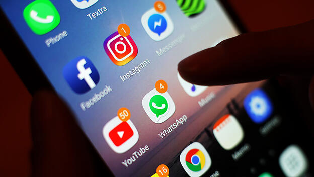 Soziale Medien nutzen ihre Macht, stehen aber auch seitens der Politik unter großem Druck