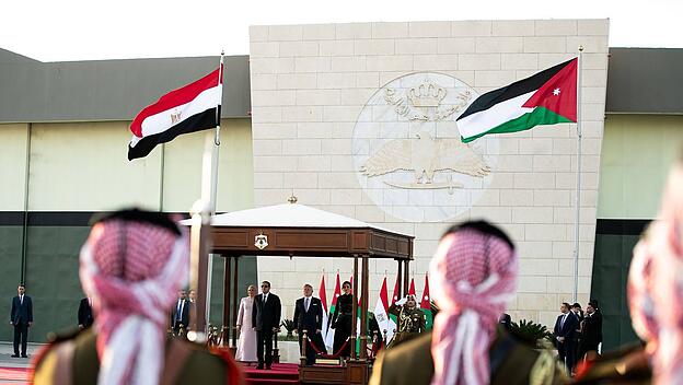 Jordaniens König Abdullah II empfängt den ägyptischen Präsidenten Abdel Fattah Al-Sisi