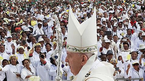 Papst besucht Afrika
