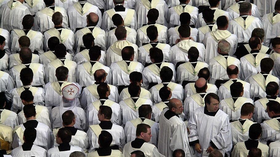 Katholische Priester
