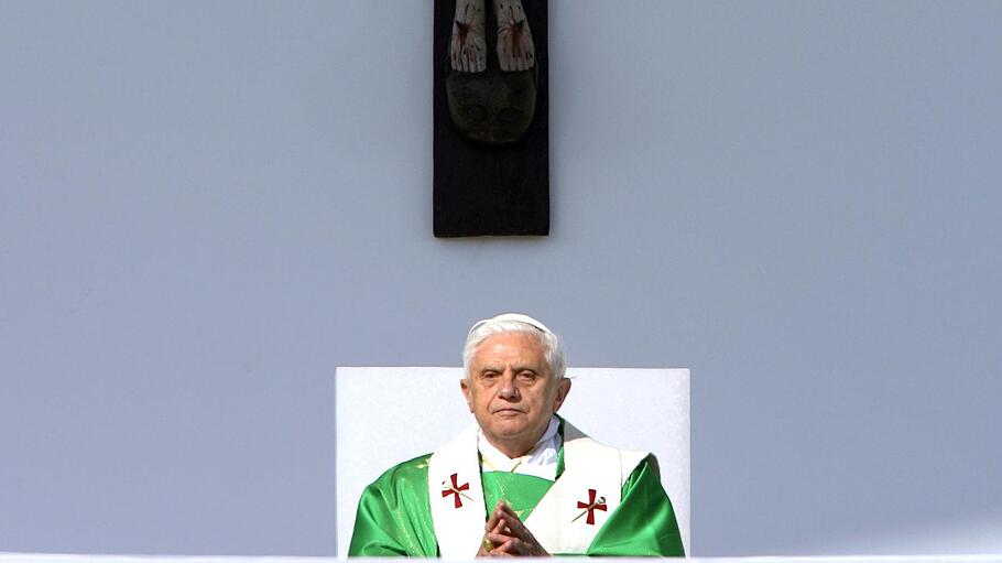 Papst Benedikt XVI. wird 80