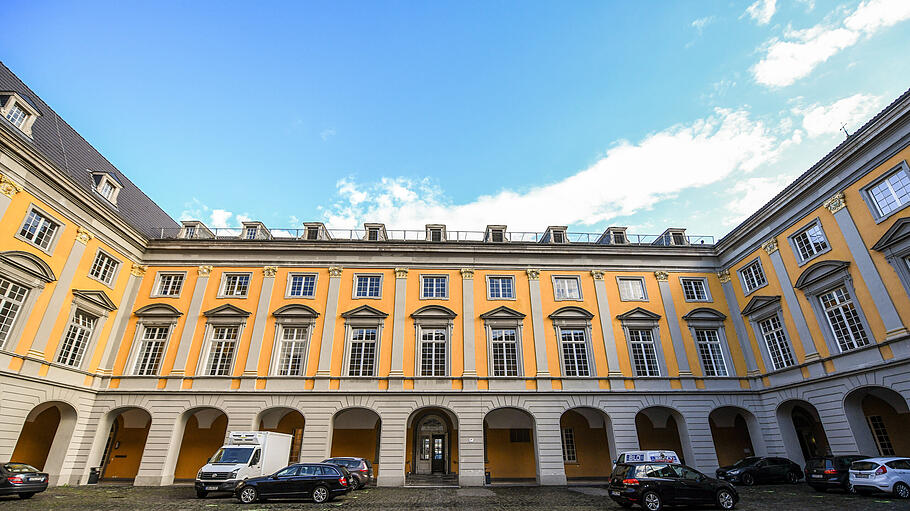 Wie lange behält die Universität Bonn noch eine katholisch-theologische Fakultät?