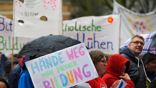 Demo gegen Schulschließungen in Hamburg