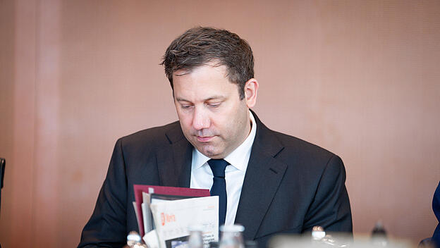 Lars Klingbeil fährt einen halbwegs pragmatischen Kurs