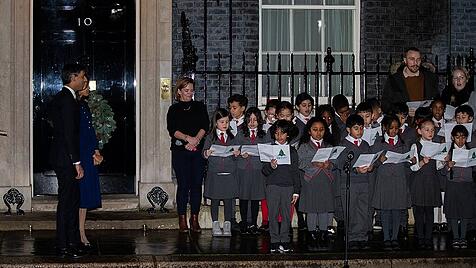 Premierminister RISHI SUNAK (UK) und seine Frau  AKSHATA MURTHY