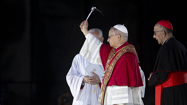 Papst Leo segnet Christusturm der Sagrada Fam&iacute;lia