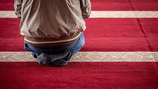 Freitagsgebet in der Merkez Moschee in Duisburg