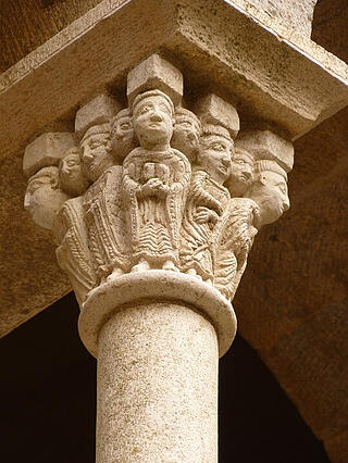 Die Säulen des Bergklosters