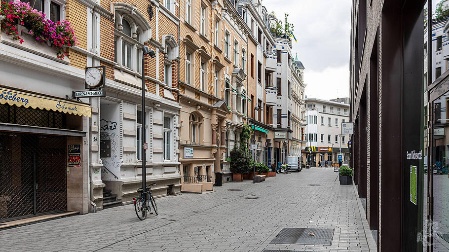 Fußgängerzone Maximilianstraße Bonn, Nordrhein-Westfalen, Deutschland *** Pedestrian zone Maximilianstraße Bonn
