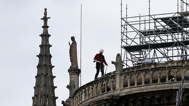 Gesetz zum Wiederaufbau Notre-Dames angenommen