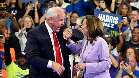 Der Gouverneur von Minnesota, Tim Walz, und US-Vizepräsidentin Kamala Harris