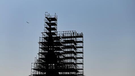 Gegen Säkularisierung ankämpfen