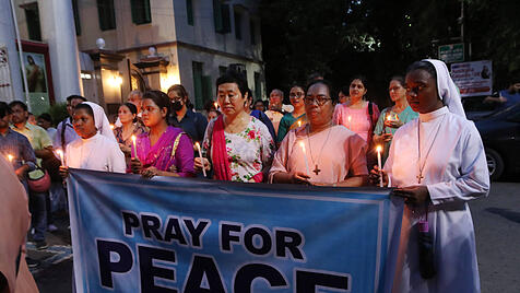 Christen in Manipur beten für Frieden