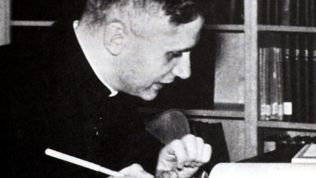 Joseph Ratzinger im Sommer 1960