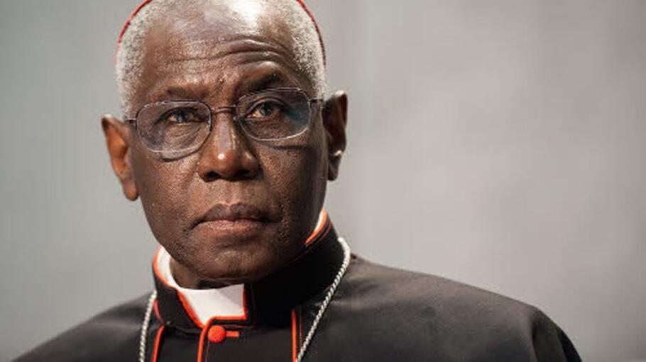 Kardinal Sarah verteidigt Zölibat