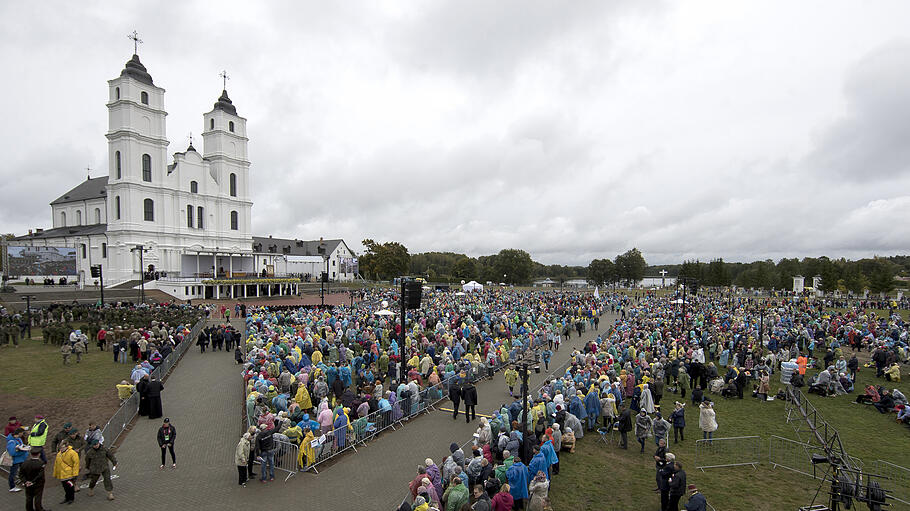 Papst Franziskus besucht Lettland