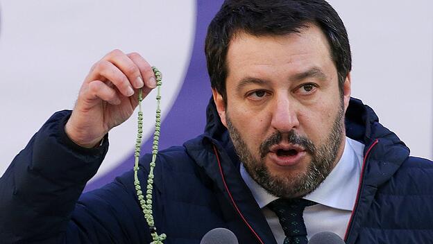 Innenminister Salvini wirbt um christliche Wähler.