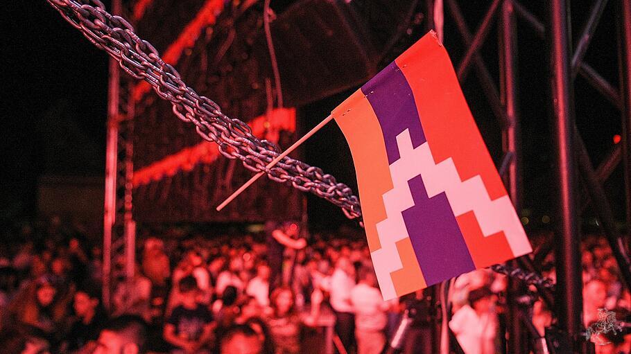 Flagge der Republik Berg-Karabach