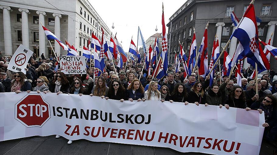 Rechtsgerichtete Kroaten protestieren gegen Istanbul-Konvention