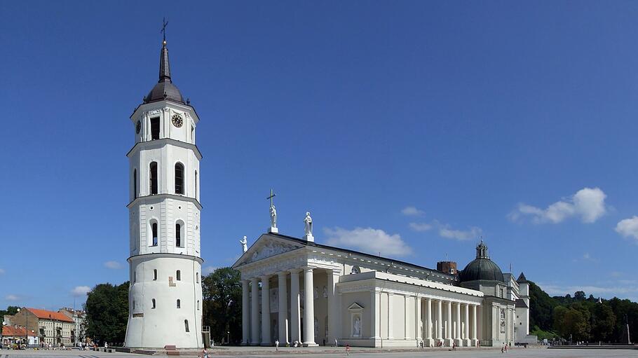 Glockenturm der Kathedrale von Vilnius