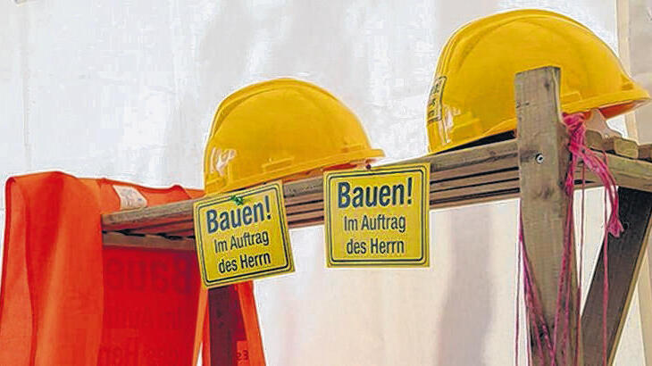 Schilder "Bauen! Im Auftrag des Herrn"