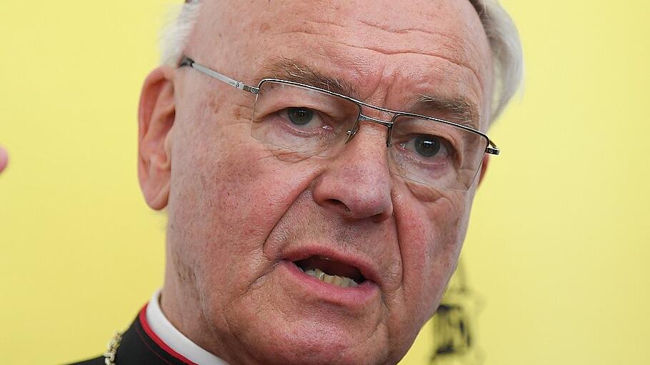 Bischof Heinz Josef Algermissen Altersrücktritt angenommen