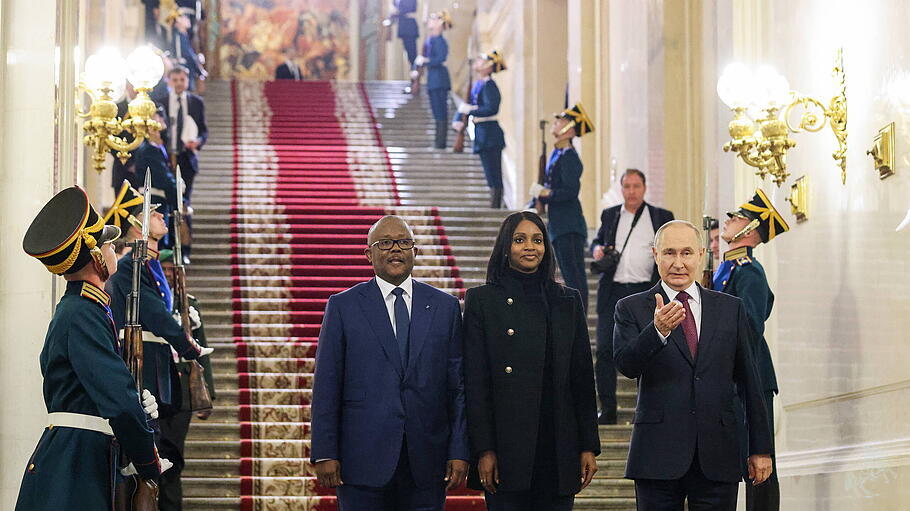 Guinea-Bissaus Präsident Umaro Sissoco Embalo mit Wladimir Putin