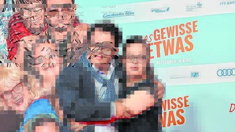 Die Darsteller Frangiskos Kakoulakis und Antonia Riet kamen selbst zur Filmpremiere von &bdquo;Das gewisse Etwas&ldquo; nach K&ouml;ln.