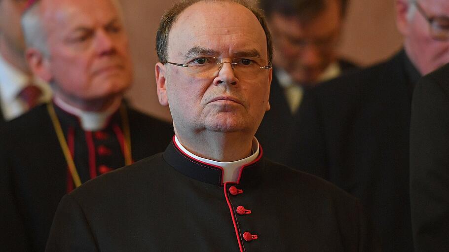 Bischof Bertram Meier hat die geplante Abschaffung des Werbeverbots für Abtreibung kritisiert