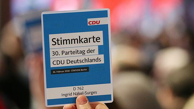 CDU-Bundesparteitag:  Stimmkarte wurde nicht zum Denkzettel für die Kanzlerin.