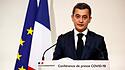 Gerald Darmanin spricht auf einer Pressekonferenz.