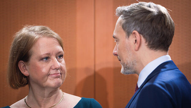 Minister Paus, Lindner
