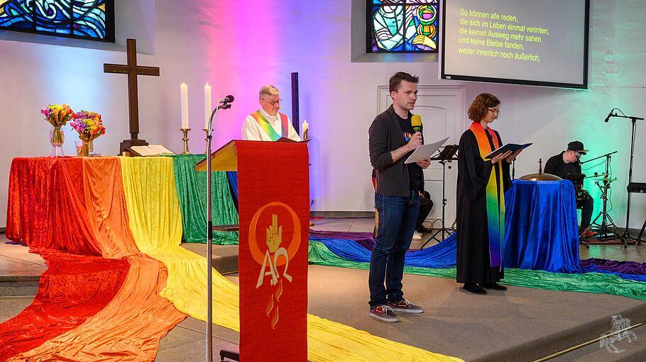 ZDF überträgt ersten Queergottesdienst
