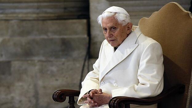 Neuer Ratzinger-Schülerkreis verteidigt Benedikt XVI.