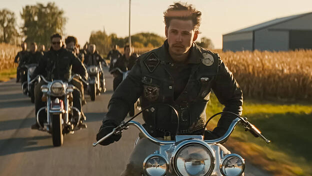 Austin Butler („Elvis“, „Dune 2“) fährt einem beeindruckenden Starensemble voraus.