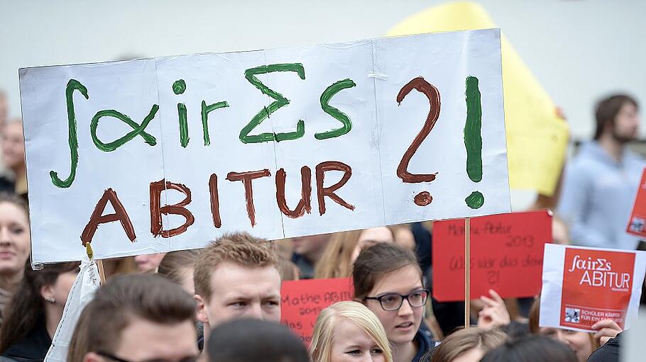 Schüler protestieren gegen Mathe-Abitur